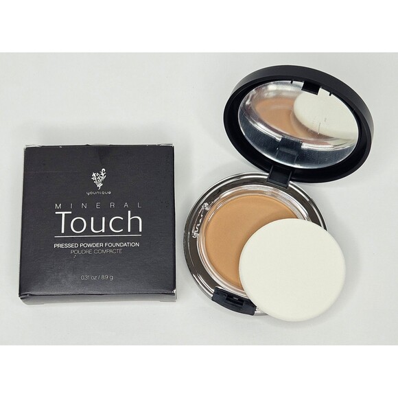 New Younique Mineral Touch Pressed Powder Foundation Satin .31oz New in Box - Picture 1 of 7